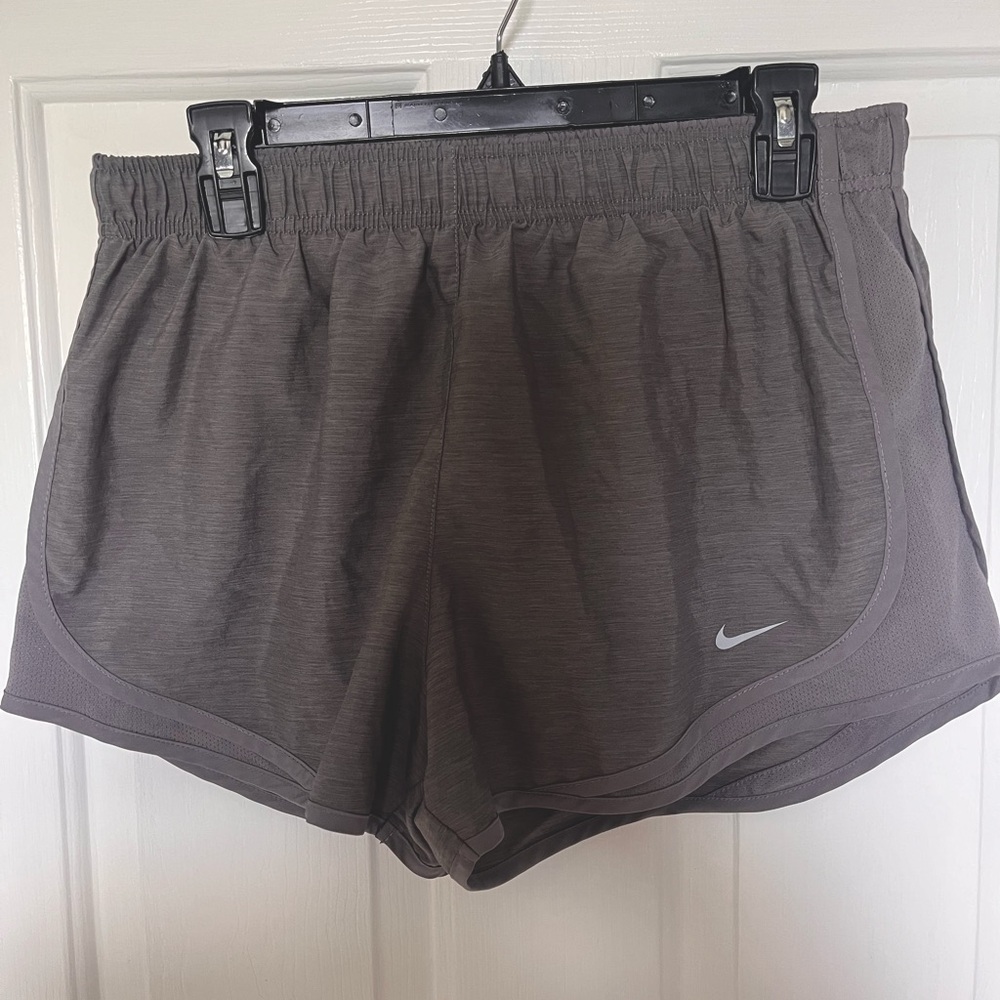 Nike Women’s Shorts Grey
